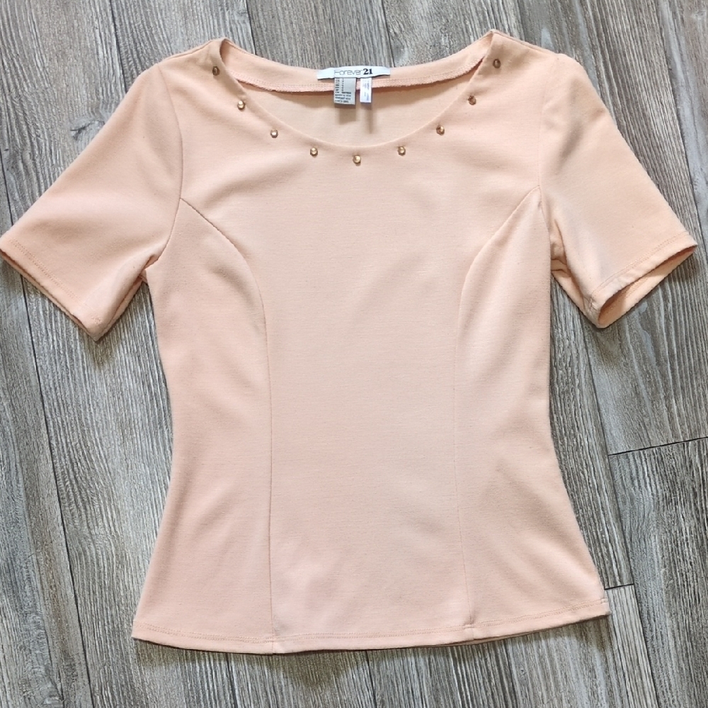 5/$25 Forever 21 Pink Fitted Embellished Blouse S